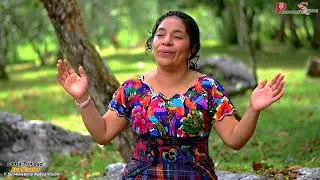 Santa Trinidad - Eva Nicolás -