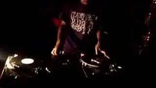 JaZzeFFIQ