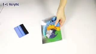How is E+L Acrylic Facemount Picture Frame Made?
