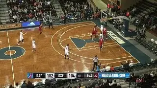Ronald Roberts with 4 Blocks against the Skyforce