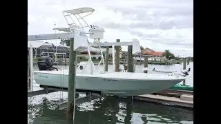 2010 Canyon Bay 2165 Center Console with Tower