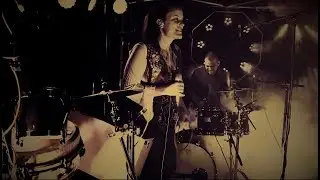 Spring Leaves & Fire - Flowers In Your Hair (The Lumineers Cover live)