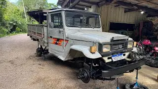PINTEI O CHASSIS DA TOYOTA BANDEIRANTE. Thiago velho 