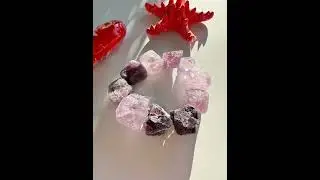 #handcraftedgems #dice #crystalshop #handmadegems #jewelry #crystaljewelry #gemstonejewelry #mineral