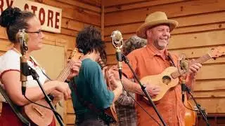 Lua Project--Cobber's Life/El Buscapie Monta&ntilde;era, Live at Floyd Country Store, Floyd, VA 12/17/2025