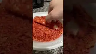 Взлом палочек моцареллы Takis #шорты