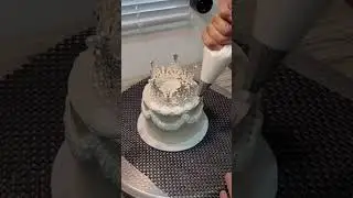 Crown Cake #aestheticcake #crown #customcake #koreancake #fypシ #nadinamizah #vintage