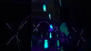 LED Show mit Keulen Jonglage by Modern Juggling