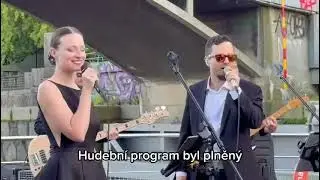 Hudba na firemn&iacute; akci na lodi - Prague Boats