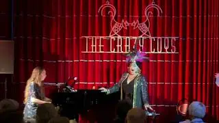 Ada Campe sings 