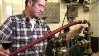Die Herstellung von Gl&uuml;hwein aus Ahrwein beim Winzer. www.ahrweindepot.de