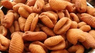 Without Pakam Sweet Shells | ఇలా తియ్యని గవ్వలు చేసుకోండి నెలరోజులు తినచ్చు | Sweet Gavvalu
