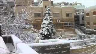 ثلوج مخيم العروب صباح 10.1.2013 سفير الغرام