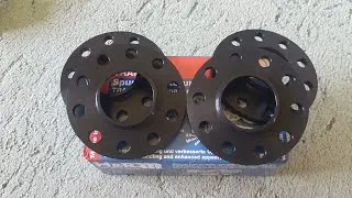 WHAT'S IN THE BOX .H&R 10mm spacers for BMW E92 335I  (UNBOXING)