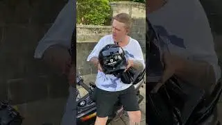 Helm sulit stiker elit #blevslokal #shorts #shortsvideo