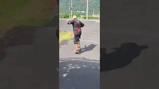 surfskate na pump track 🛹🛹🛹 mais uma sess&atilde;o 🔥🔥🔥
