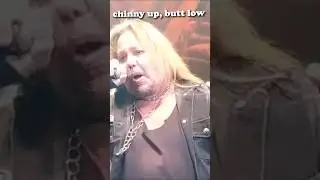 Motley Crue Live 🤡 WRONG LYRICS #motleycrue Vince Neil Singing Song Concert Misheard