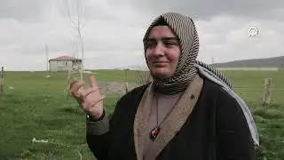 Karayazı'ya &ouml;zg&uuml; ters laleyi 2 bin rakımda fotoğrafladılar