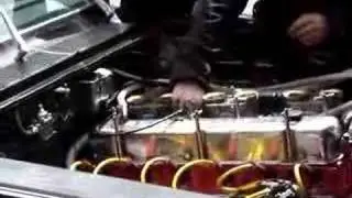 Motor 6 cil com 3 weber
