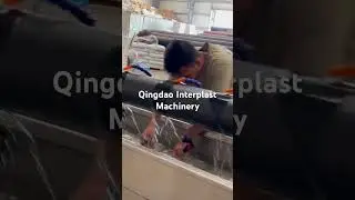 Steel pipe inner pre insulated pipe production machine with copper wire inside