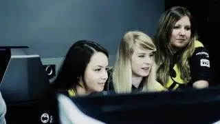 Team Dignitas Women&rsquo;s CSGO Visits Sixers Training Complex
