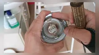 Tutuorial/How to... GU/GX5.3 Spot (mit Klammer auf der R&uuml;ck-/Innenseite) aus den Einbaurahmen holen