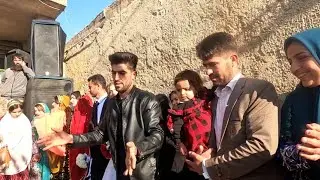 A documentary about the life of a nomadic family and a wedding in a local nomadic style