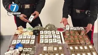 DROGA. TRADITO DALL'ODORE DELL' HASHISH, ARRESTATO 59ENNE