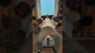#inclinedumbbellbenchpress #inclinebenchpress #pecworkout #chestworkouts #hammerstrength