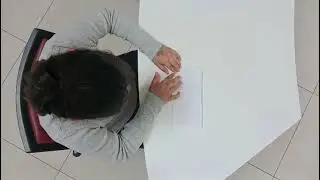 I'm learning geometric shapes while making a butterfly with origami