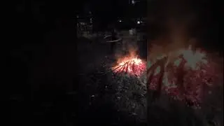 Mesmerizing fire hooping at night#firehooping #nighthopping #fire #hoop