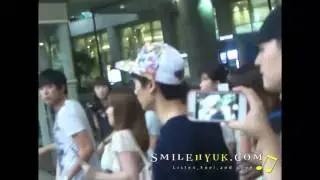 [Fancam] 120828 Eunhyuk at Incheon Airport [SMILEHYUK]