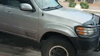 Toyota Sequoia (2001) Lower Ball Joint Noise