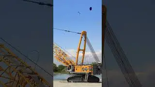 The Liebherr HS 8300 Dragline #shorts #liebherr #dragline