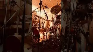 jamming a little with loads of compression and gated reverb #drums #drummer #drumrecording #smashing