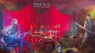 Mefisto - Moving On (Live)