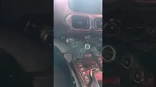 Puedes comentar que auto es!!!!#f1 #astonmartinf1 #green #f1movie #vantage ❤️&zwj;🔥🏎️💨🔥💚