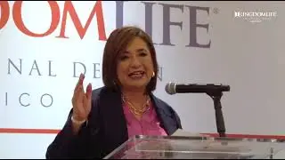 Xóchitl Gálvez habla de Dios y agradece el apoyo de las diferentes iglesias y credos.