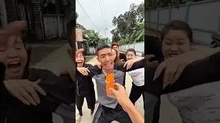 Гениальный брат троллит своих глупых друзей 😮&zwj;💨🤨 ... 8227
