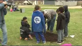 Golden Apple Students Plant Trees For Arbor Day - Lakeland News at Ten - May 15, 2014