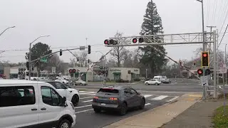 SACRT 412 | Blue Ravine Rd. Railroad Crossing - Folsom CA | Light Rail
