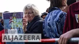 70-year-old anti-fascist defaces neo-Nazi art in Germany