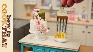 Mini Wedding Cake for Valentine's Day Teeny Weeny Challenge #4