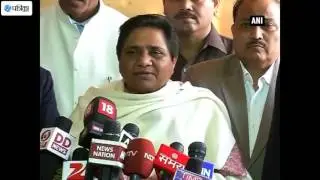 Demonetisation Row: Mayawati Urges President Mukherjee To Summon PM Modi