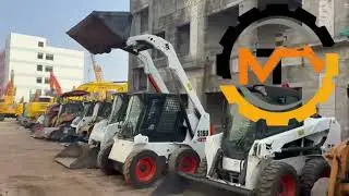 Customer inspecting the bobcat s160 skidder now.