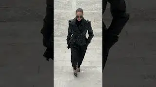 Leather biker gloves #trending #fashion #trends #leather #highboots