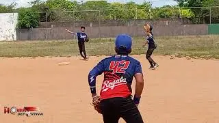 C&eacute;sar Villanera, jugador del TEAM Rojo, Copa Navidad, Estadio Tom&aacute;s Diamont. 27/12/2025.
