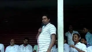 নিতাইনাগর এলাকায় আতঙ্কিত মানুষের সামনে সান্তনা মূলক বক্তব্য রাখছেন BSYF এর কেন্দ্রীয় সভাপতি আলী মী