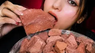 Roasted Multani Clay Crunch ASMR 🤍 | Dry & Crispy Sounds