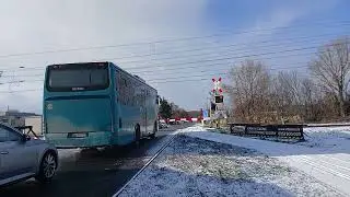 VLAKOVY PREJAZD STRAZKE